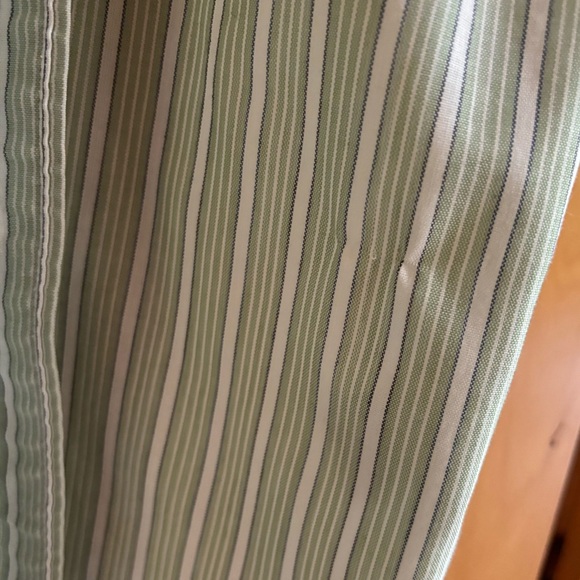 L.L. Bean Men’s Green Short-Sleeve Plaid Button-Down Dress Shirt - Picture 5 of 8